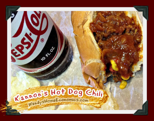 image of hot dog with kannon's chili
