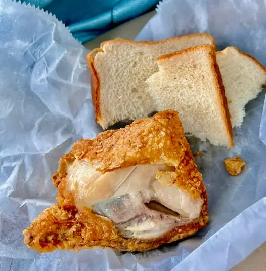 fried chicken with bread